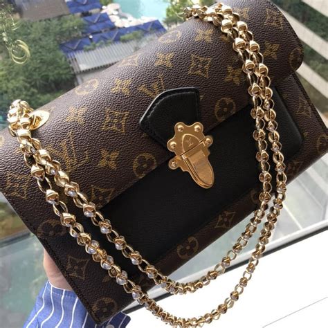 louis vuitton monogram bag with gold chain|louis vuitton monogram bag neverfull.